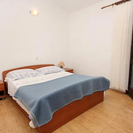 דירה Uvala Solotisa 5610d *